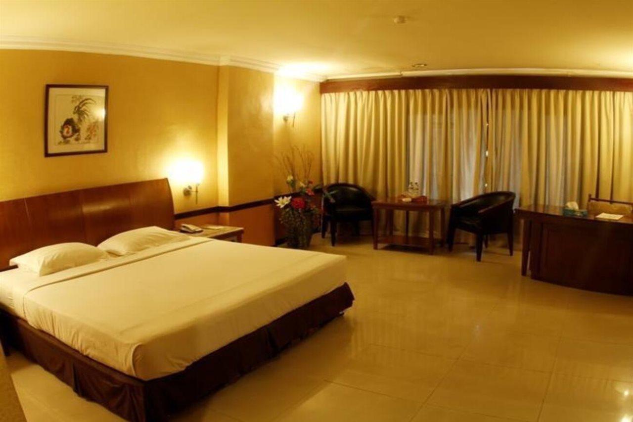 Internasional 4* Banjarmasin (South Kalimantan)