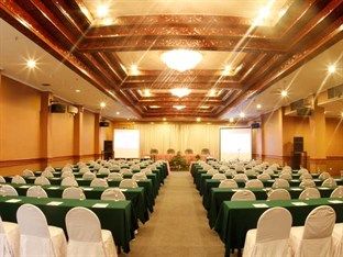 Internasional Hotel 4*
