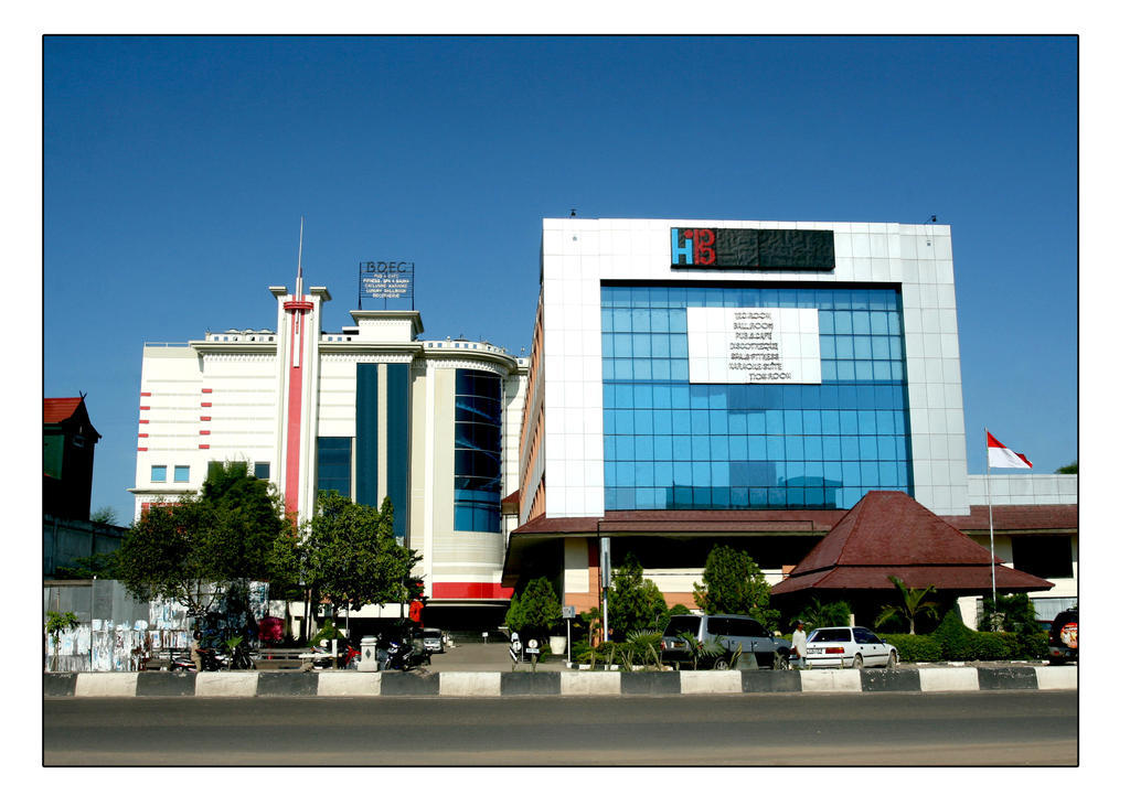 Internasional Hotel